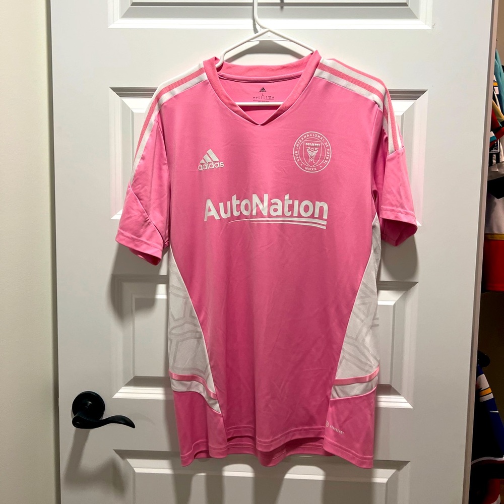 Inter Miami official adidas size L pink practice jersey